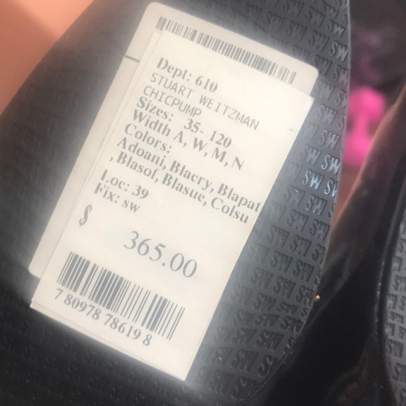 Stuart Weitzman pump - Picture 5 of 5